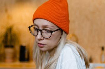 Souffrez-vous de lésions ou de peau sèche sur votre cuir chevelu ?